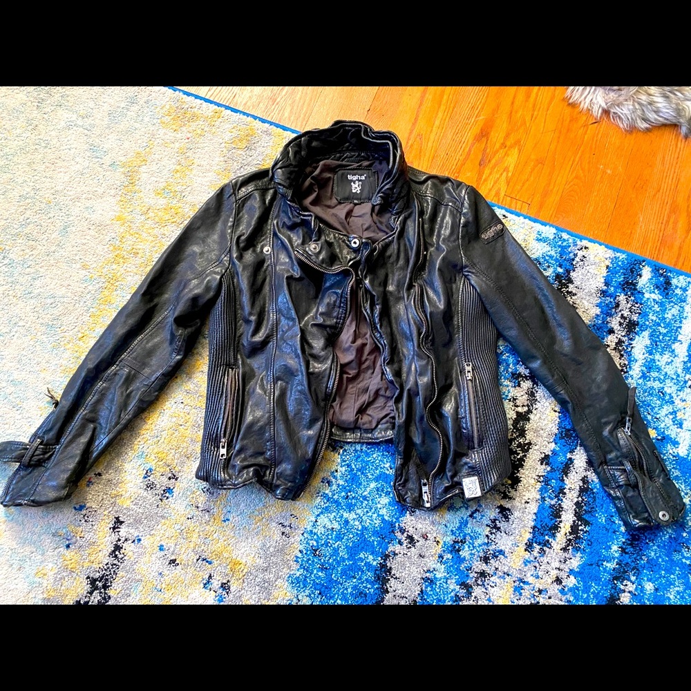 Tigha Leather jacket women’s XL